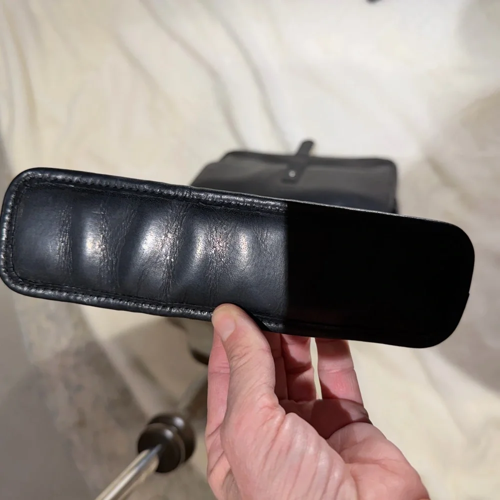 N/A mancini messenger
